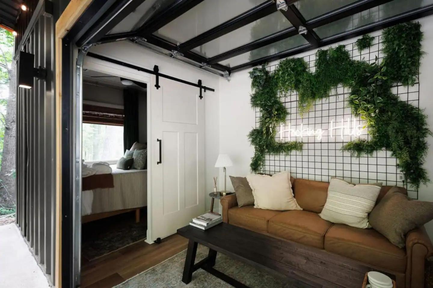 The Hillside Retreat - Cozy Container With Hot Tub And Fire Pit Apartment *